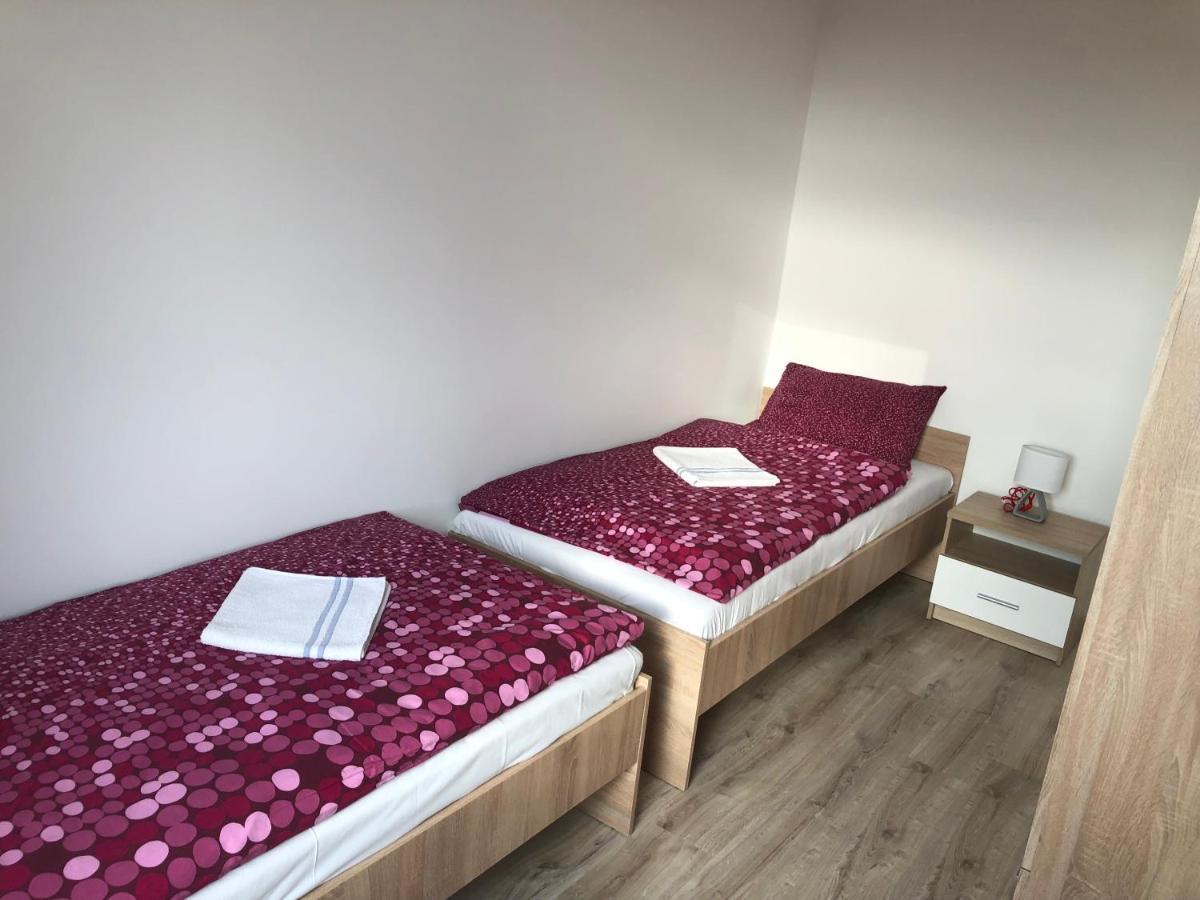 Pupos Apartman Сиглигет Екстериор снимка